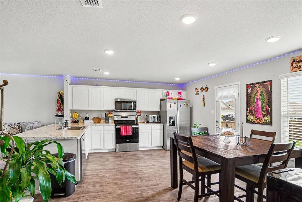 101 Spring Creek Lane, Terrell, TX 75160