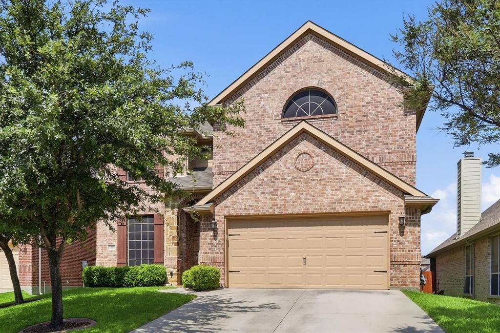 1905 Fountain Meadows Drive, Euless, TX 76039