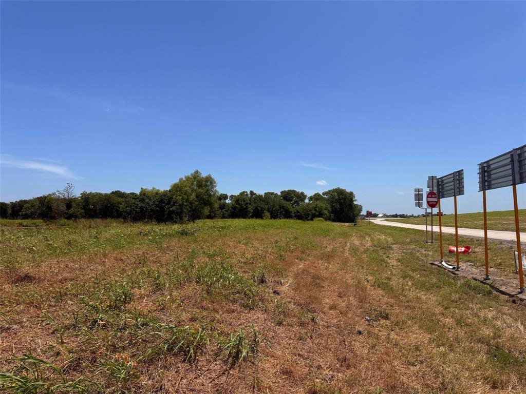 12101 US Highway 175, Kemp, TX 75143