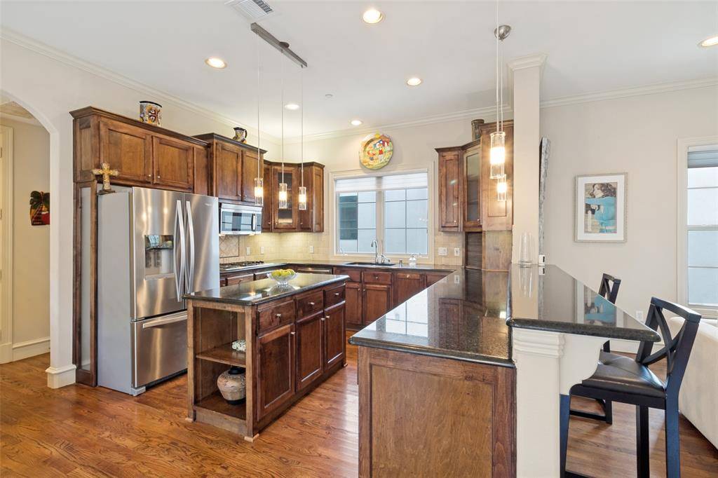3827 Holland Avenue #B, Dallas, TX 75219