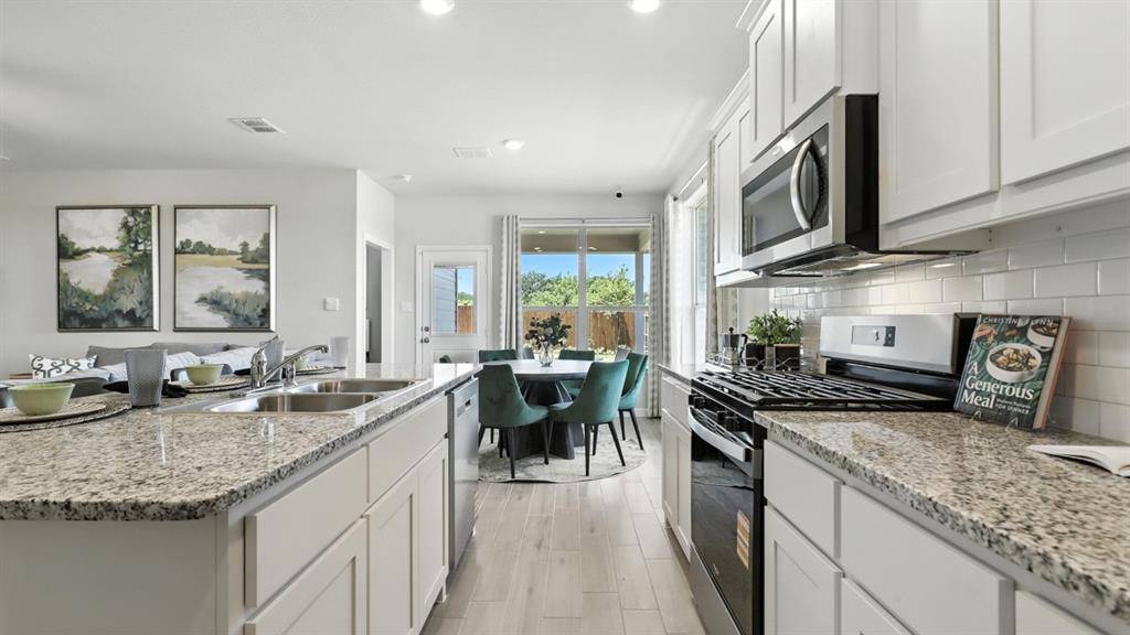 4316 MILL STREAM Lane, Fort Worth, TX 76036