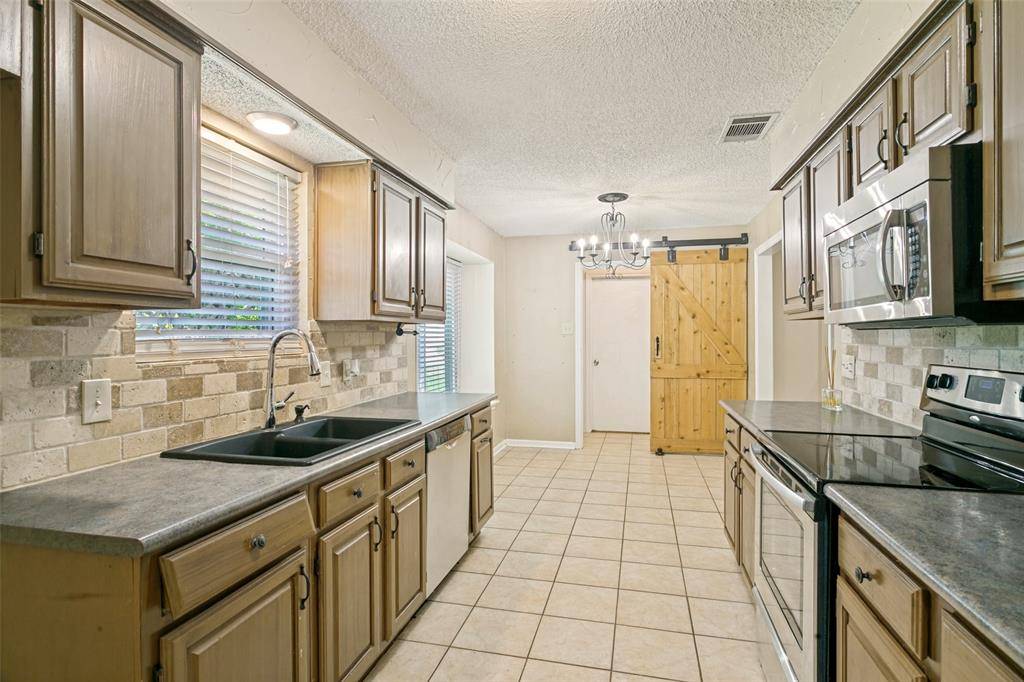 307 Aspenway Drive, Coppell, TX 75019