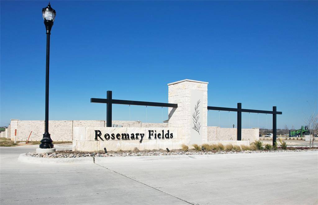 429 Avian Way, Godley, TX 76044