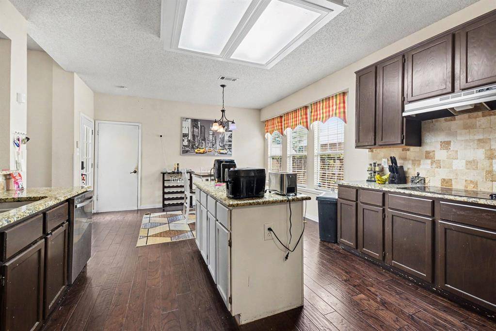 1206 Brook Drive, Allen, TX 75002