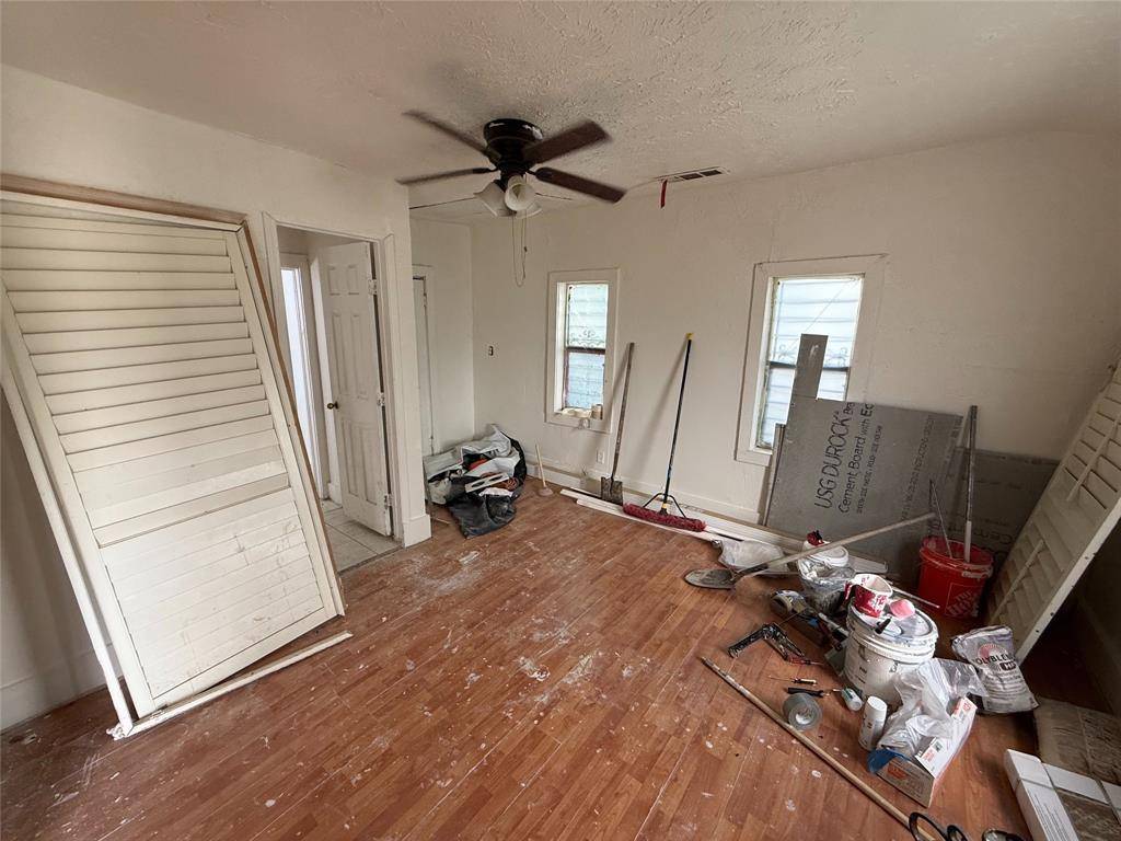 3343 Bryan Avenue, Fort Worth, TX 76110