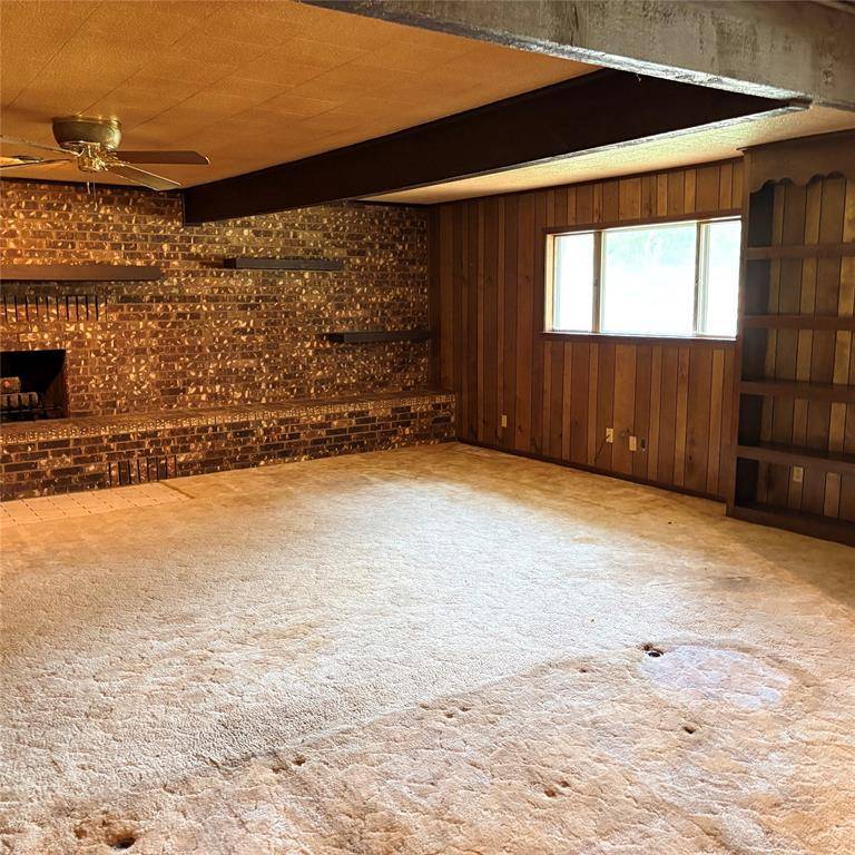 3103 N Oak Avenue, Mineral Wells, TX 76067