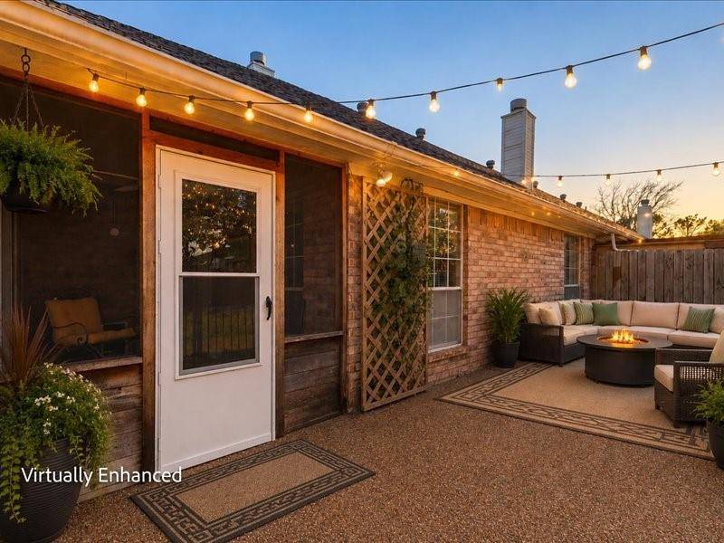 1208 Henard Lane, Granbury, TX 76048