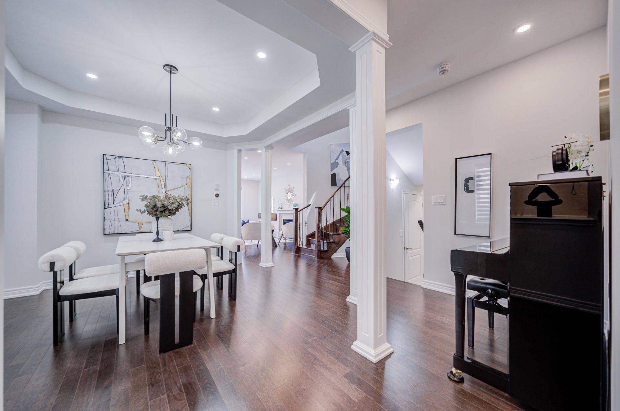 368 Roy Harper AVE, Aurora, ON L4G 1A6