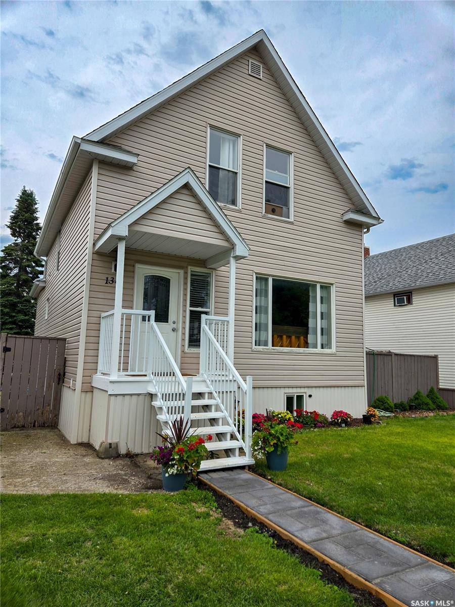 134 9th AVENUE W, Melville, SK S0A 2P0