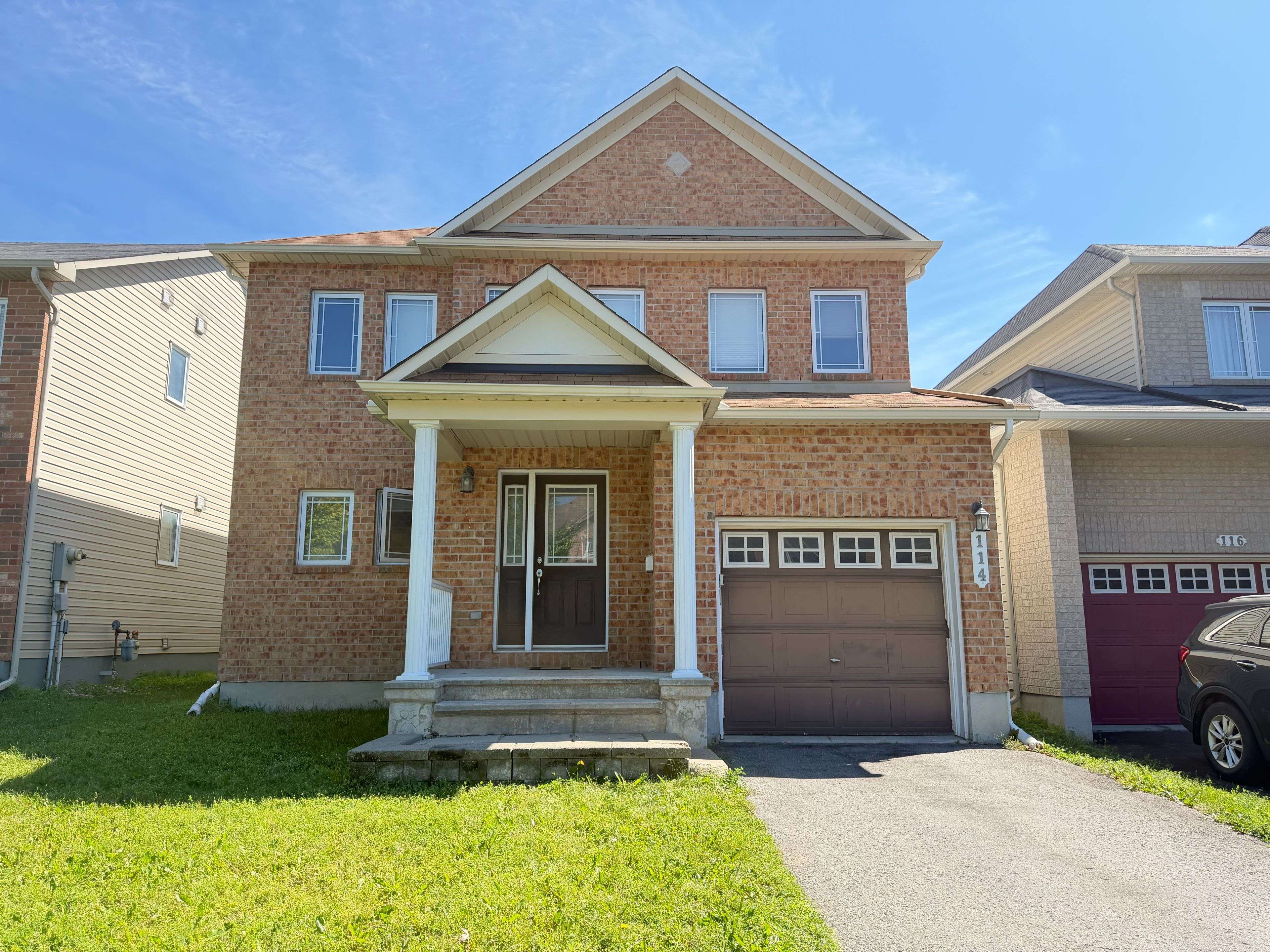 114 Glendore ST, Barrhaven, ON K2J 0N1