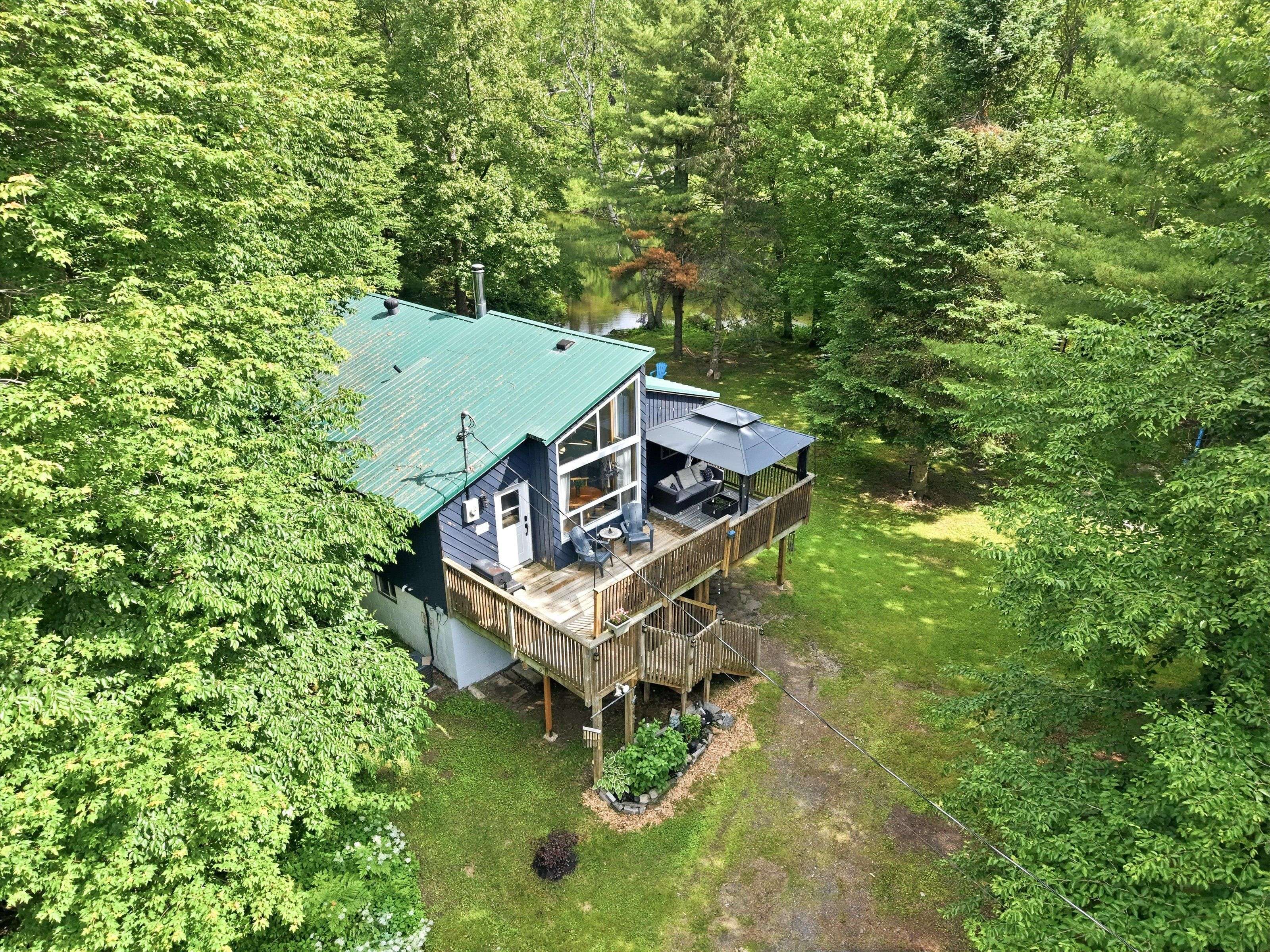 1063 SHERWOOD FOREST RD, Bracebridge, ON P1L 1X3