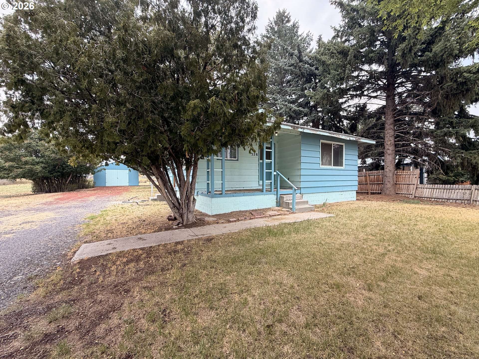 328 S QUINCY AVE, Hines, OR 97738
