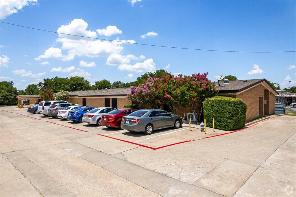 2229 N Carroll Boulevard, Denton, TX 76201