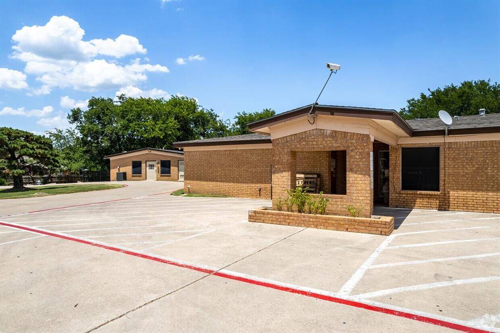 2229 N Carroll Boulevard, Denton, TX 76201
