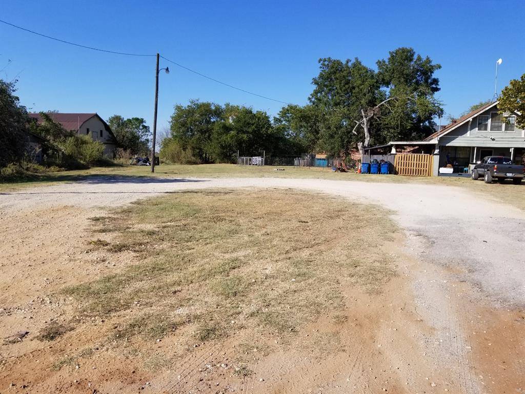 2633 E Highway 67, Keene, TX 76031