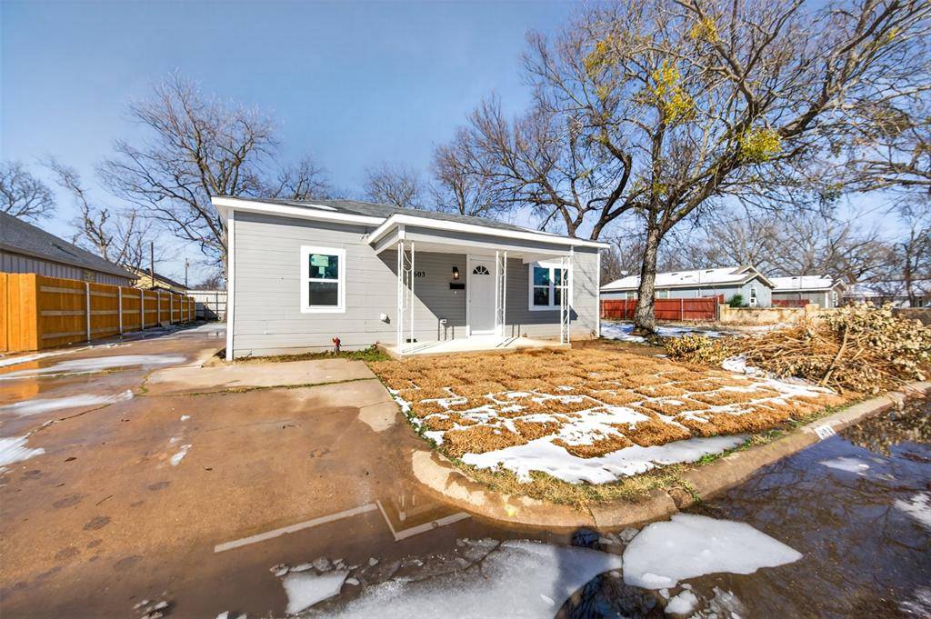 603 E Willingham Street, Cleburne, TX 76031