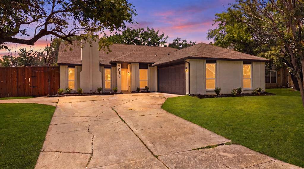 7913 Firefly Drive, Fort Worth, TX 76137