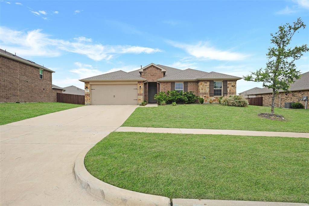 1221 Rolling Meadows Drive, Cedar Hill, TX 75104