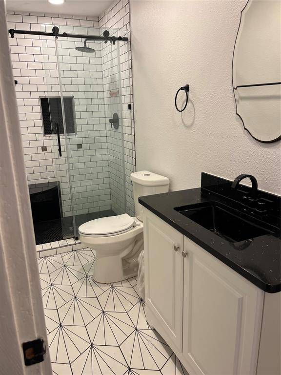 903 W 8th Street, Bonham, TX 75418