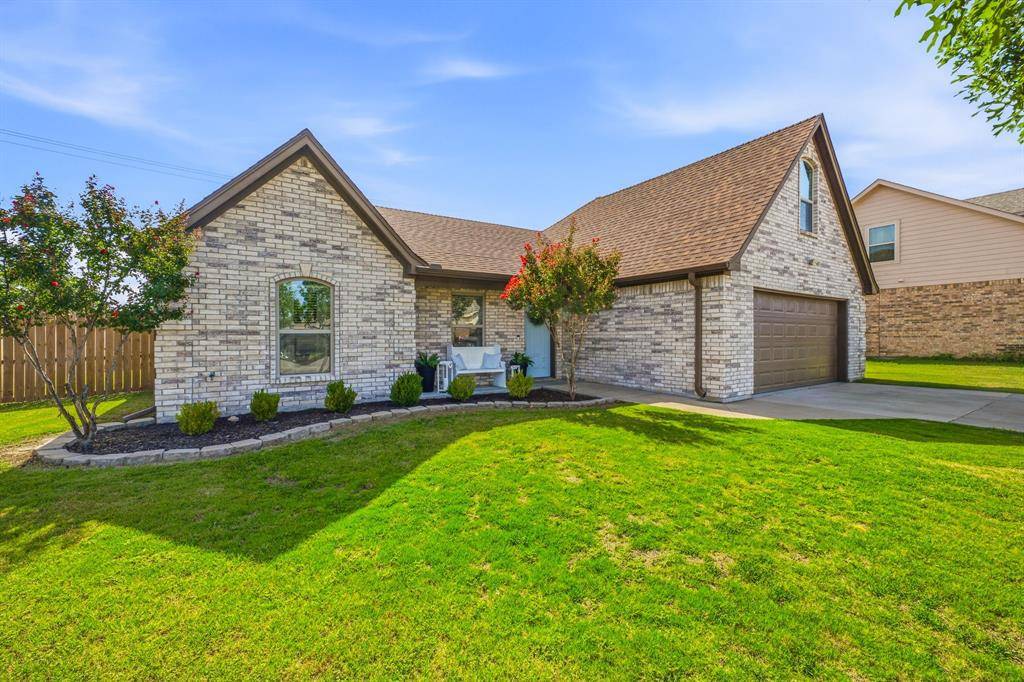 1131 Greens Creek Circle, Stephenville, TX 76401