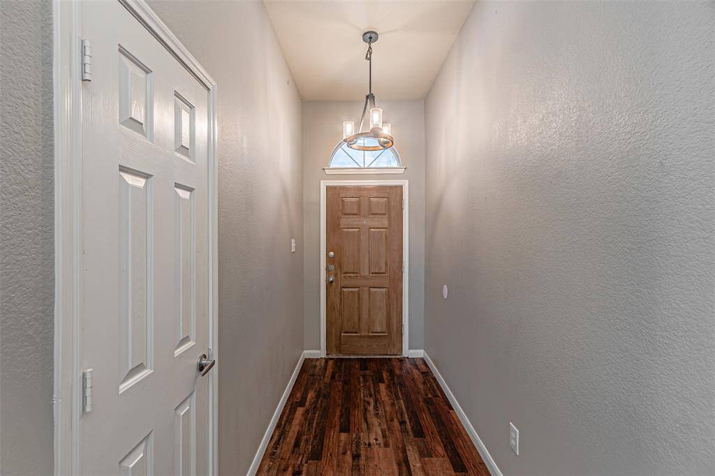 10132 Red Bluff Lane, Fort Worth, TX 76177