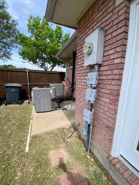 5500 Woodland Park Boulevard, Arlington, TX 76013