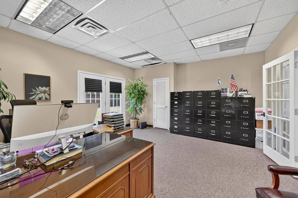 5500 Woodland Park Boulevard, Arlington, TX 76013