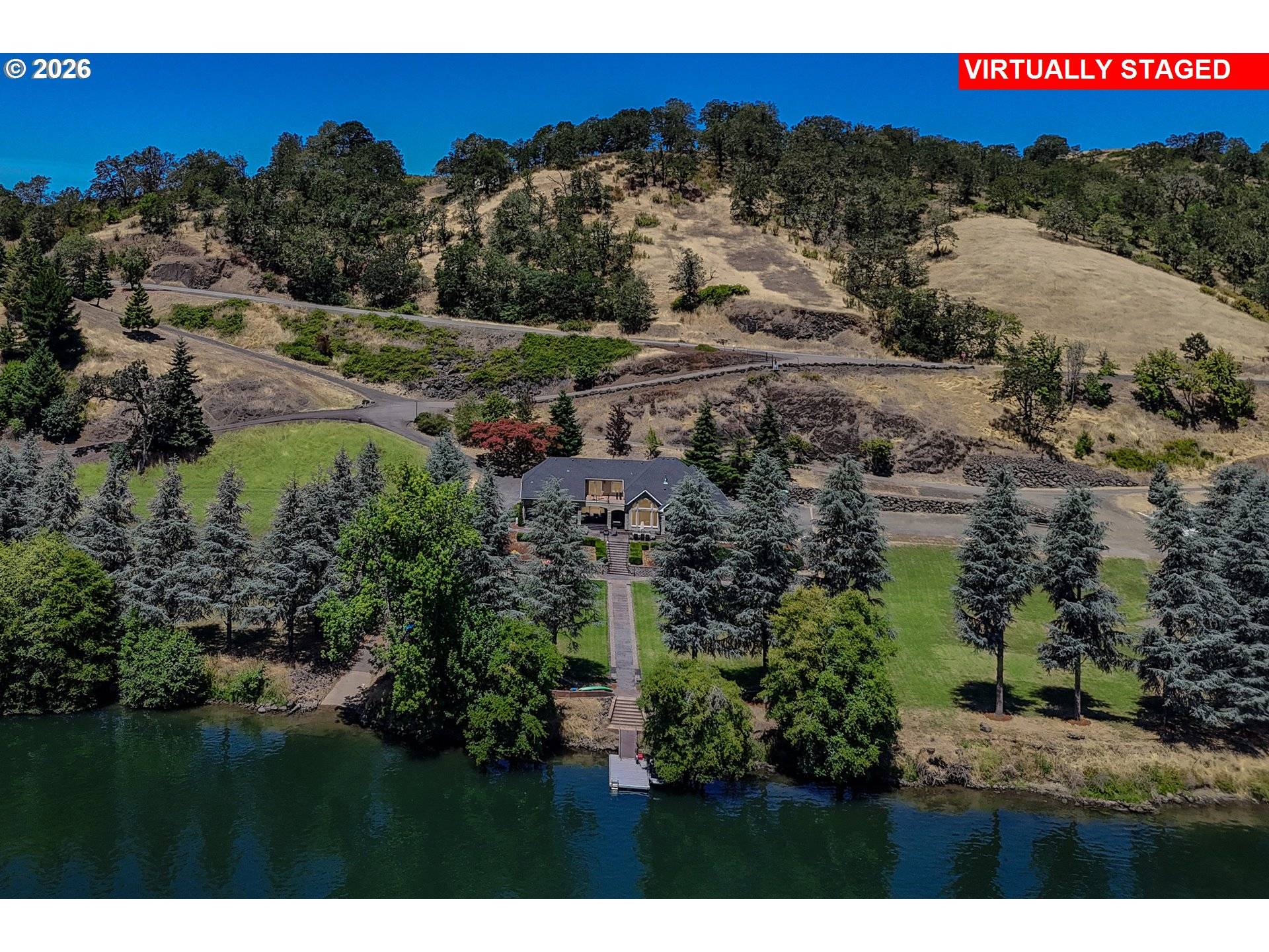 355 BOATWATCH LN, Roseburg, OR 97470