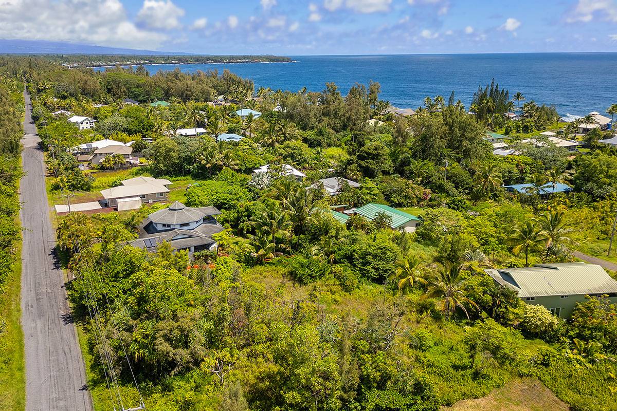 BEACH RD, Keaau, HI 96749