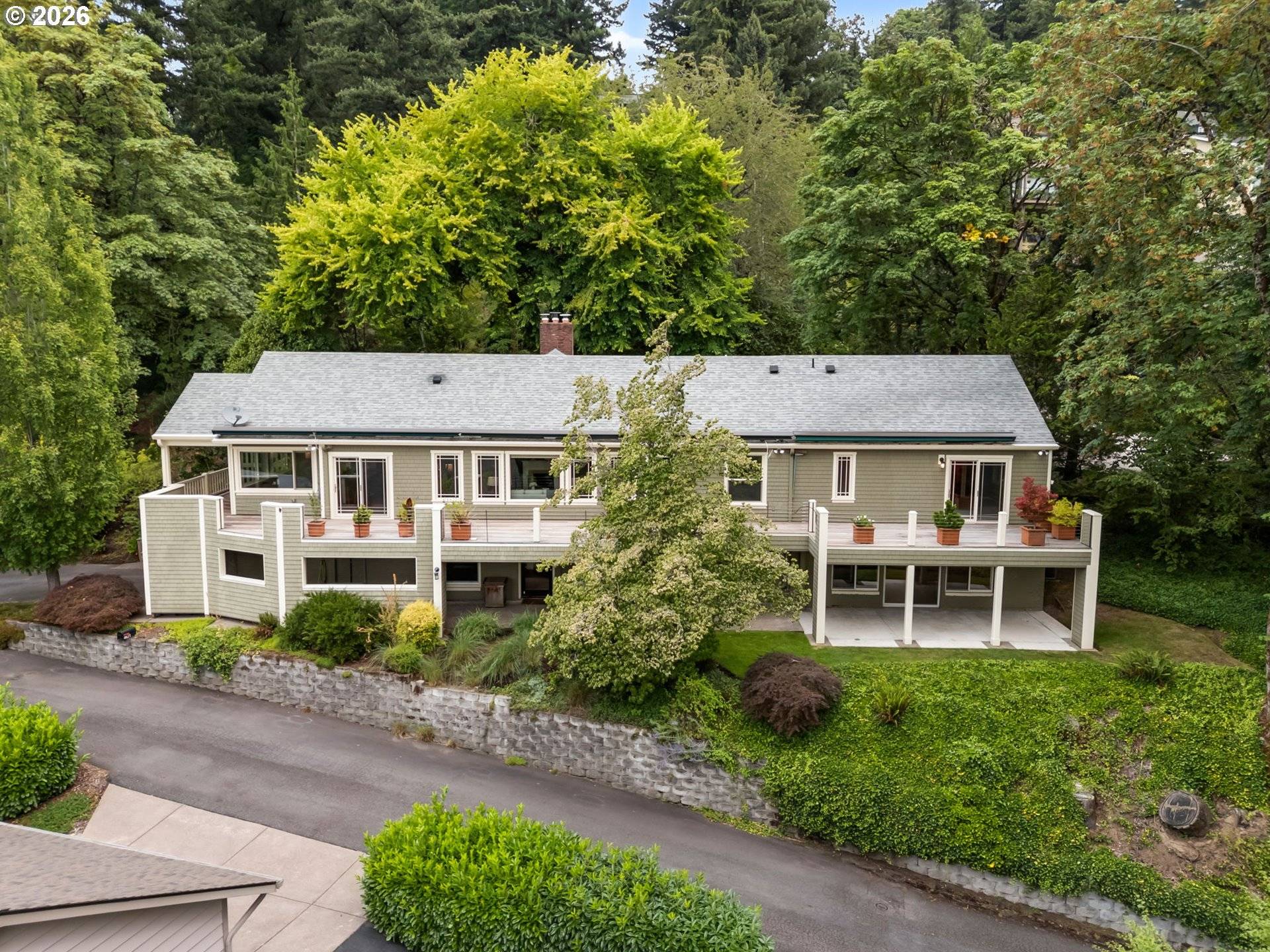 4621 SW HILLSIDE DR, Portland, OR 97221