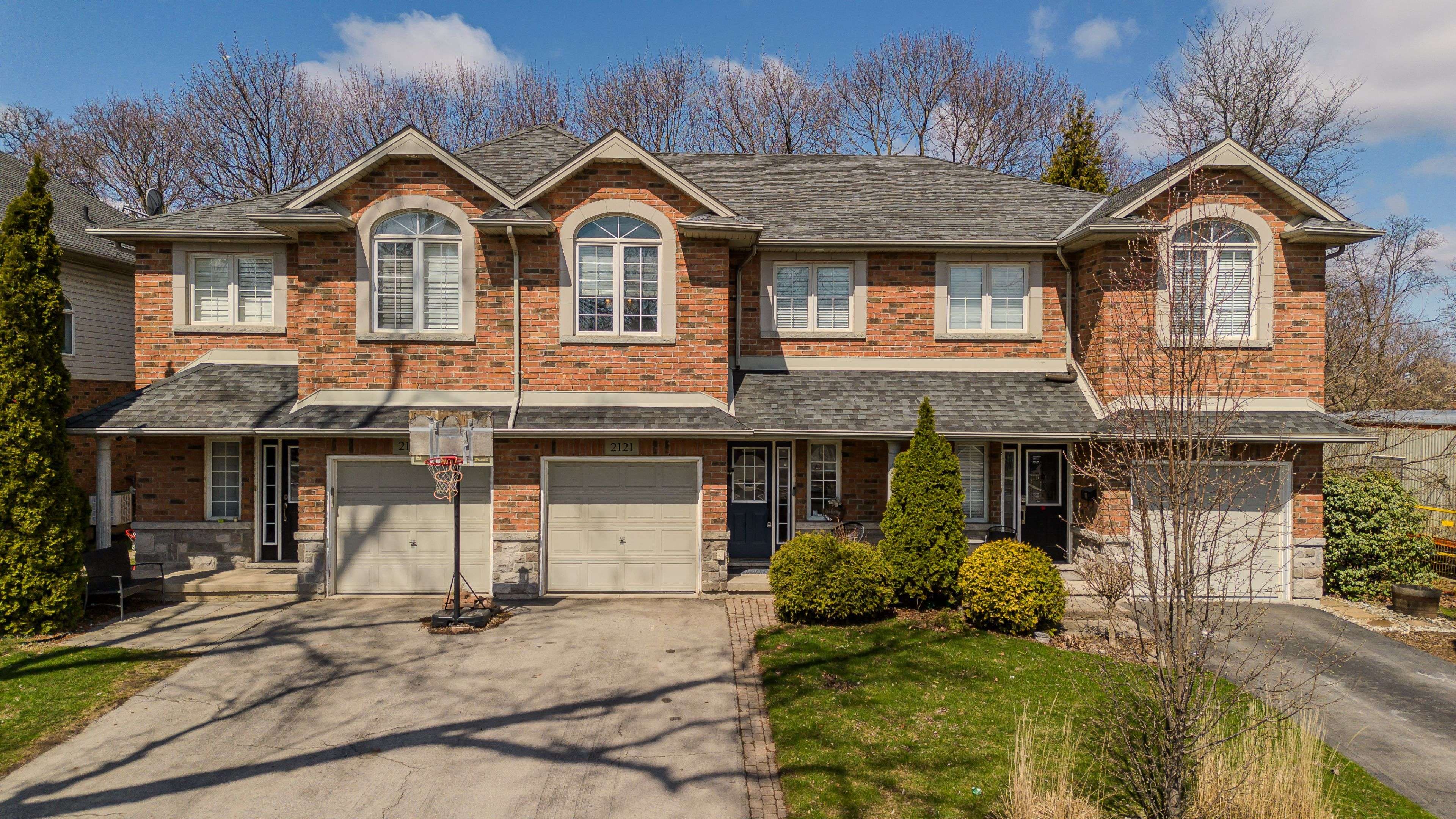 2121 Prospect ST, Burlington, ON L7R 1Z2