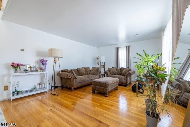 1758 Kenneth Ave, Union Twp., NJ 07083