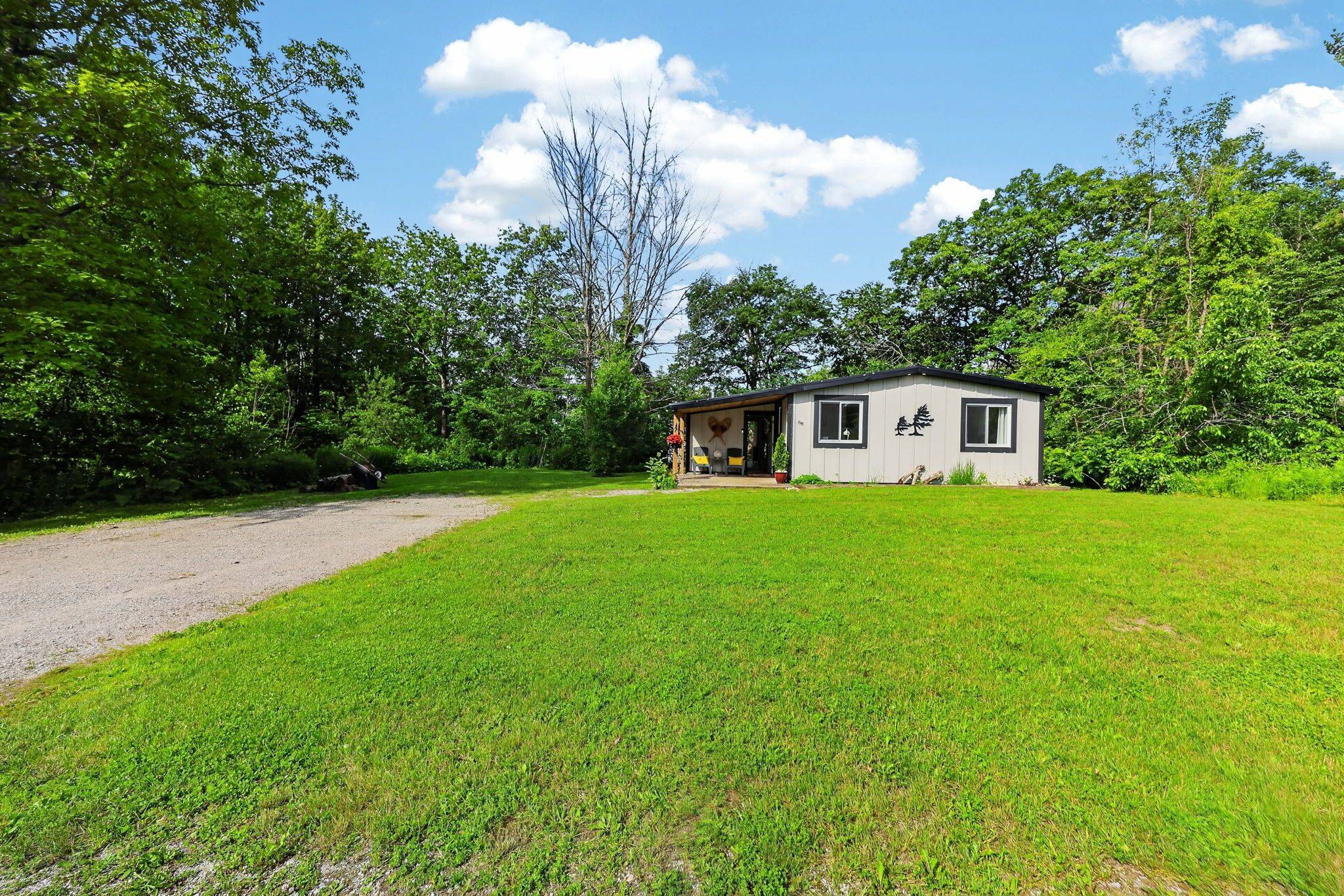 68 Forest Harbour Pkwy, Tay, ON L0K 2C0