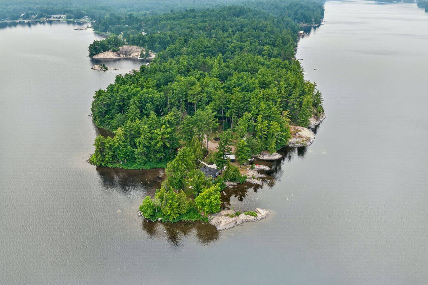 357 Whip Poor Will RD, French River, ON P0M 1A0
