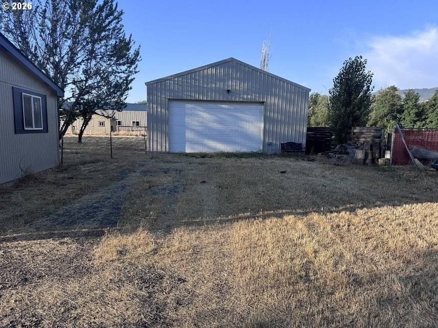 694 W DELTA ST, Union, OR 97883