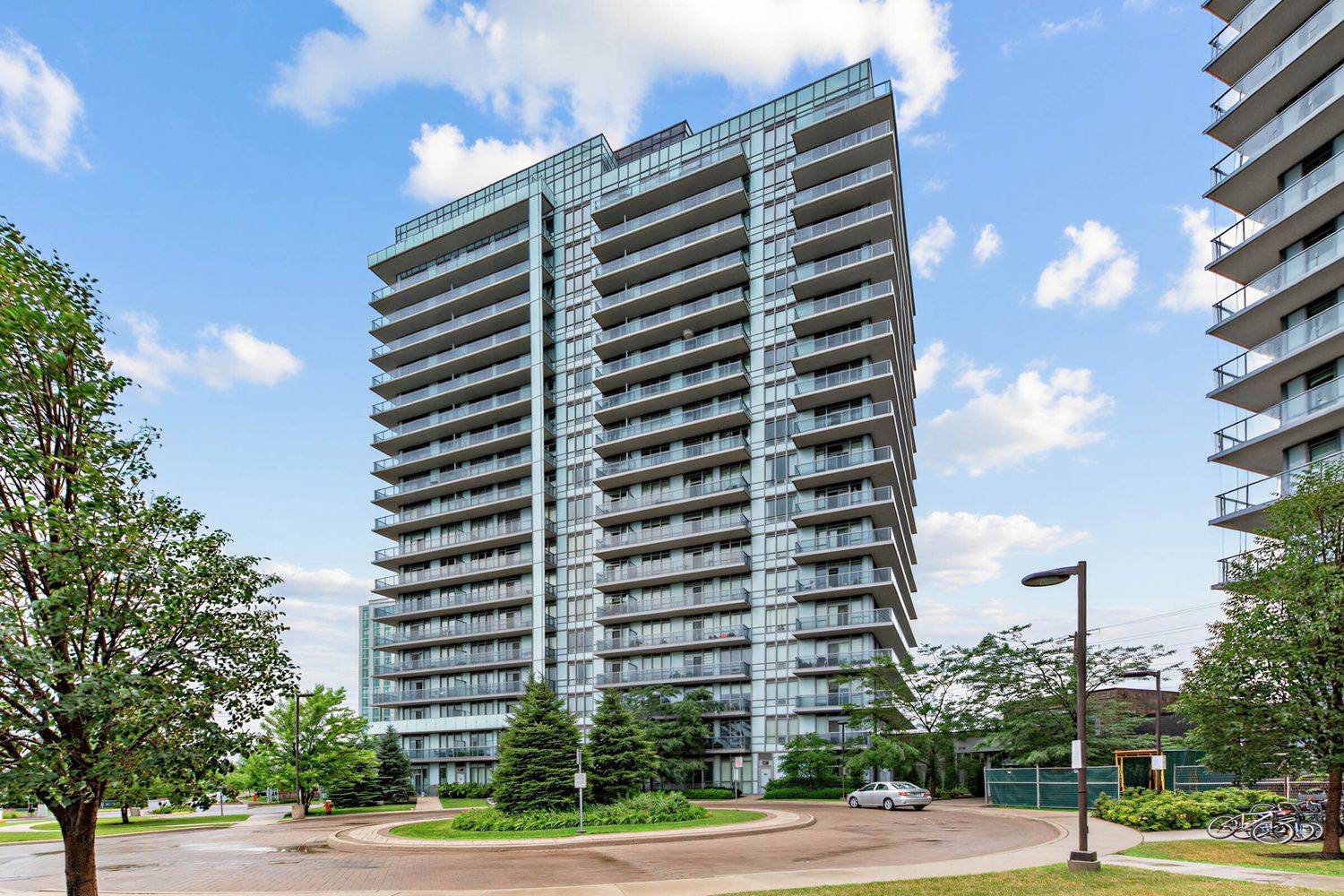 4633 Glen Erin DR #108, Mississauga, ON L5M 0Y6