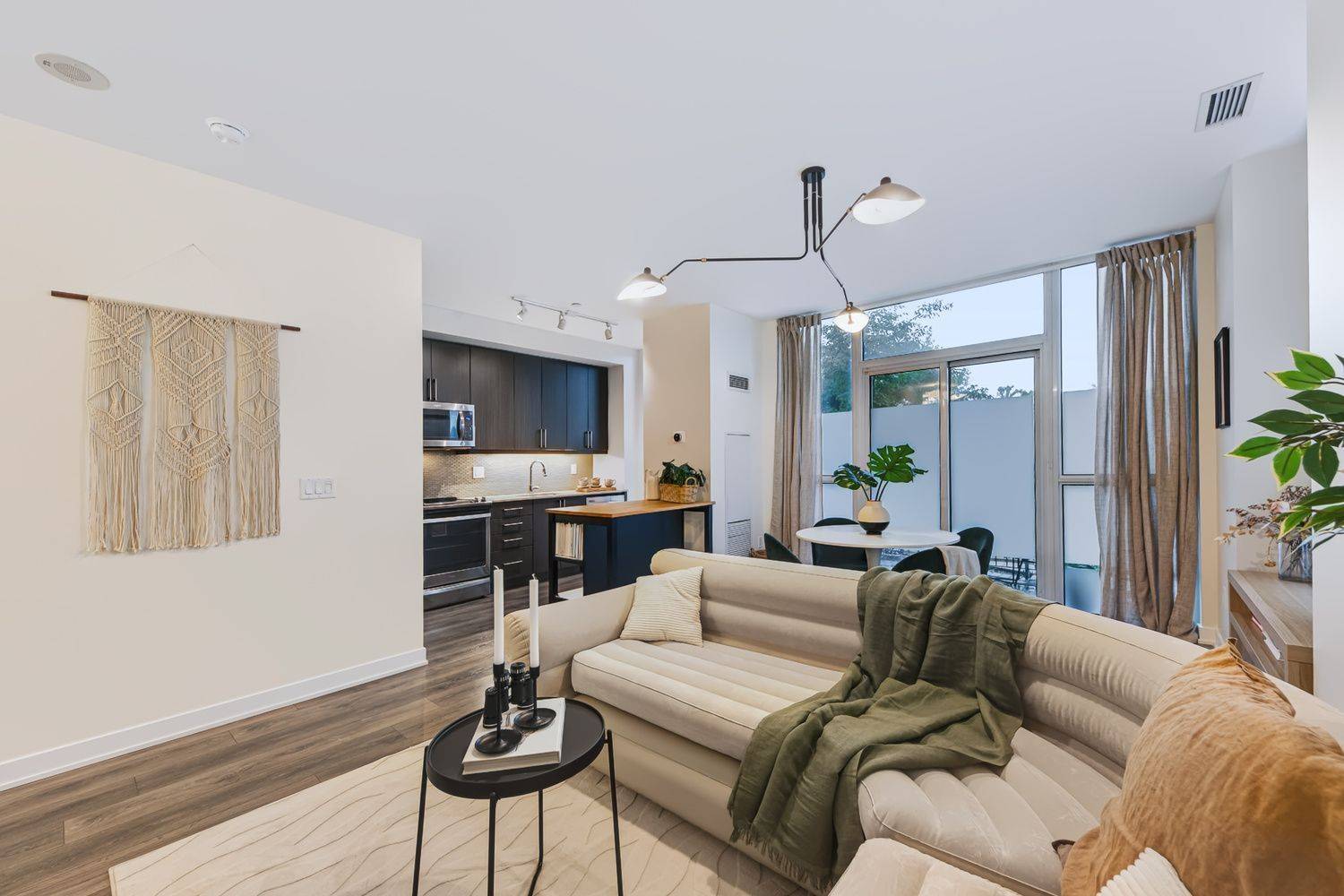 4633 Glen Erin DR #108, Mississauga, ON L5M 0Y6