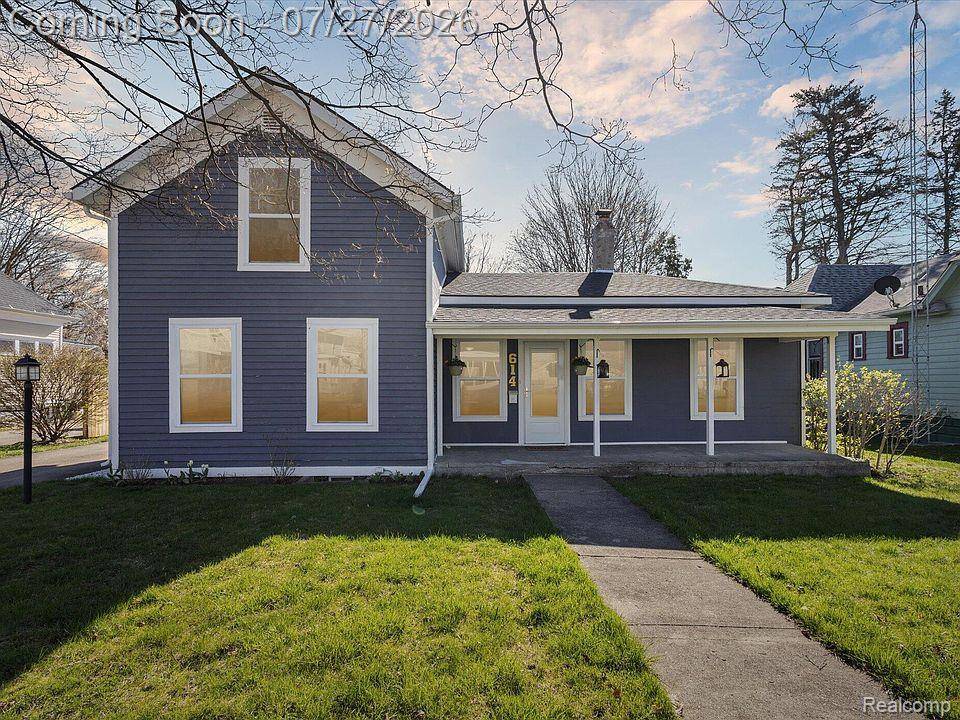 614 N Saginaw ST, Owosso, MI 48867