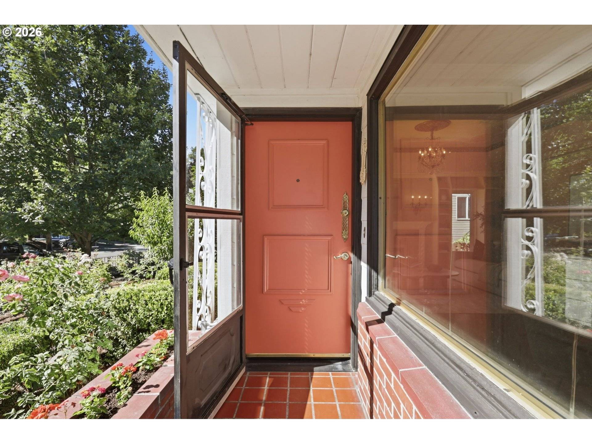 6010 S CORBETT AVE, Portland, OR 97239