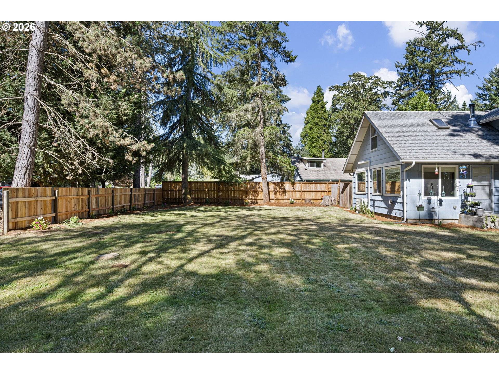 88251 LAKE SIDE DR, Veneta, OR 97487