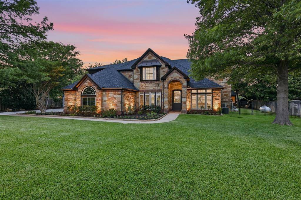 210 Canyon Oaks Drive, Argyle, TX 76226