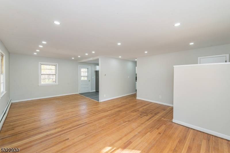 200 Conklintown Rd, Ringwood Boro, NJ 07456