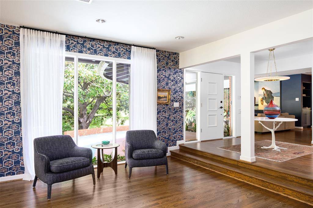 1624 Eastus Drive, Dallas, TX 75208