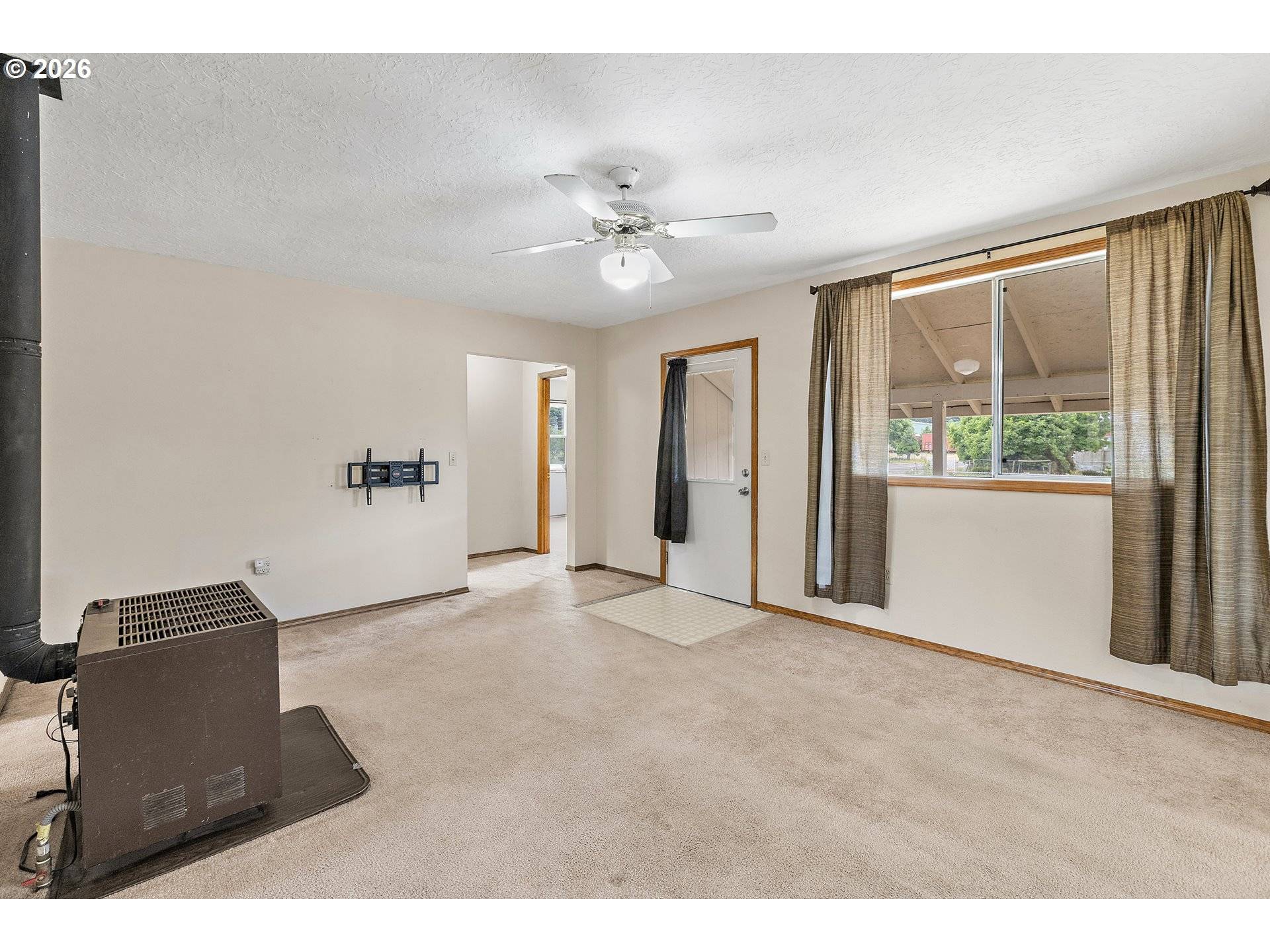 717 MAIN ST, Lyons, OR 97358