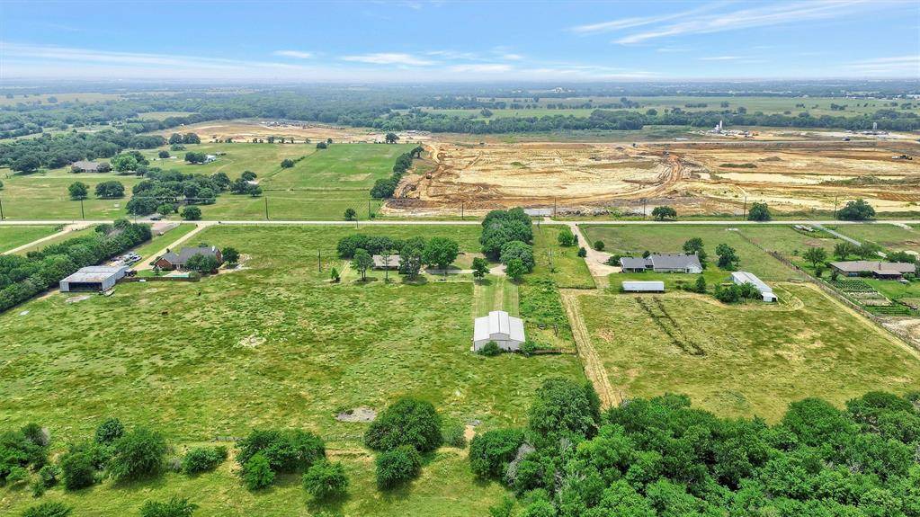 12153 Mustang Road, Pilot Point, TX 76258
