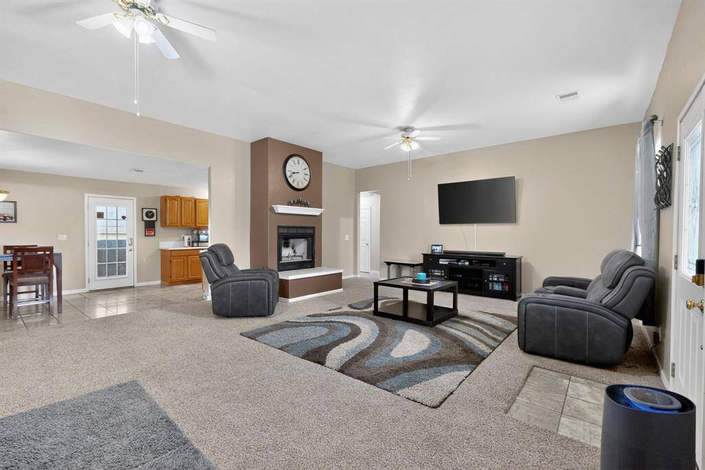 3134 Gunsmoke Drive, Farmersville, TX 75442