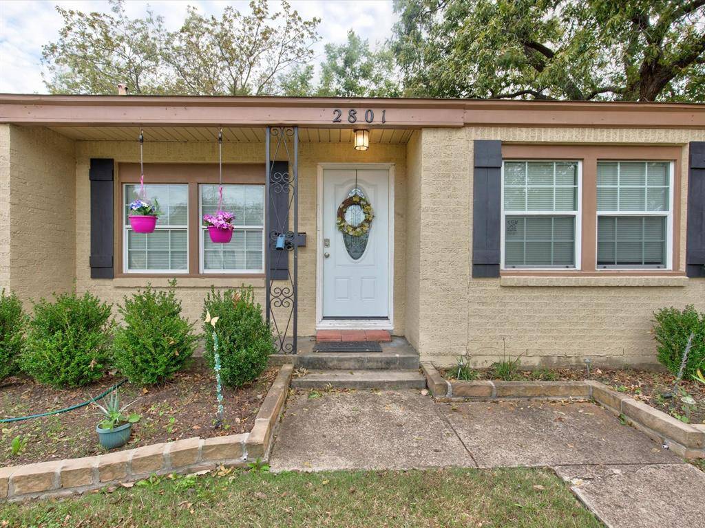 2801 W Biddison Street, Fort Worth, TX 76109