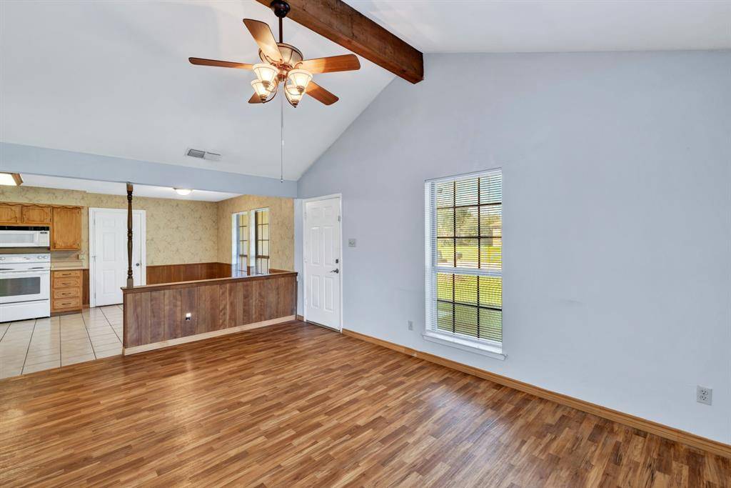 501 Post Oak Lane, Burleson, TX 76028