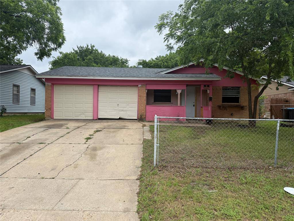 4841 Eastover Avenue, Fort Worth, TX 76119