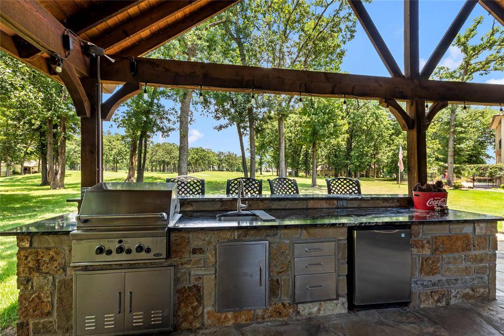 301 Saint Andrews Drive, Mabank, TX 75156